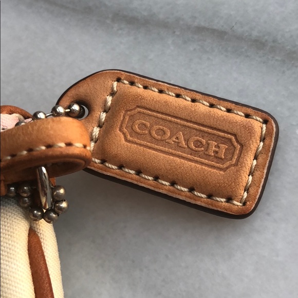 Coach Beautiful wristlet, colorful and light! - Picture 4 of 8